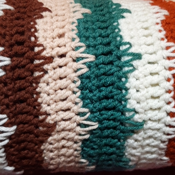Handmade crochet blanket. Beautiful colors! - Picture 4 of 4